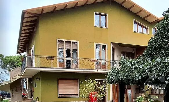 Casa indipendente all’asta a Castiglione del Lago, Via Marchetti – 11 locale