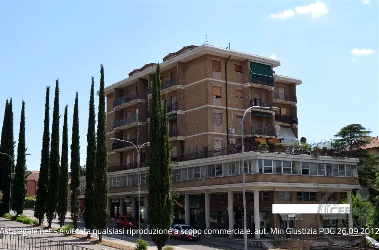 Negozio all’asta a Perugia, Via Ruggia – 3 locali