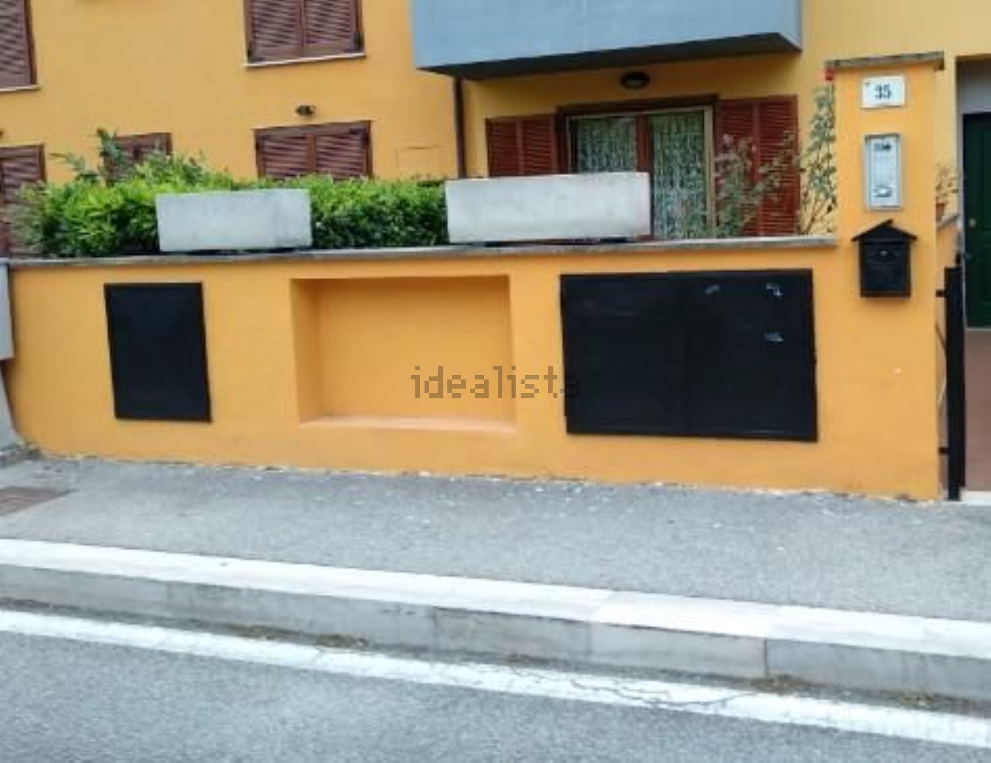 VILLA A SCHIERA VENDITA TERNI