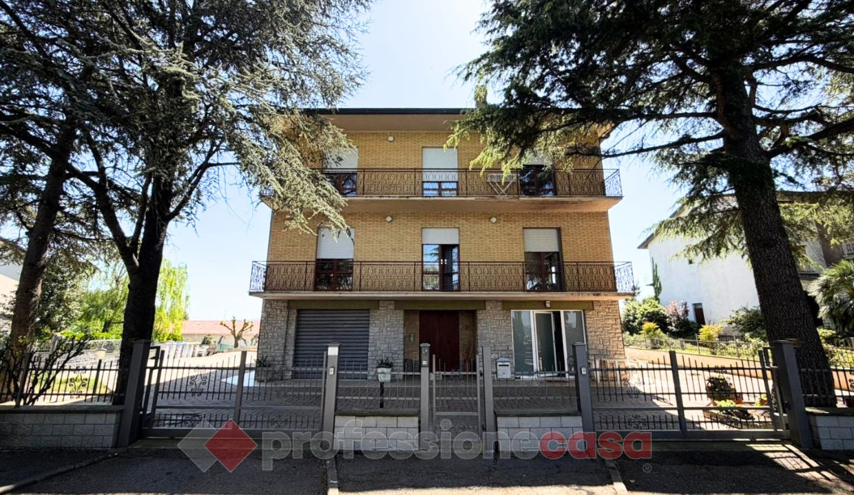 4 O PIÙ LOCALI VENDITA PERUGIA