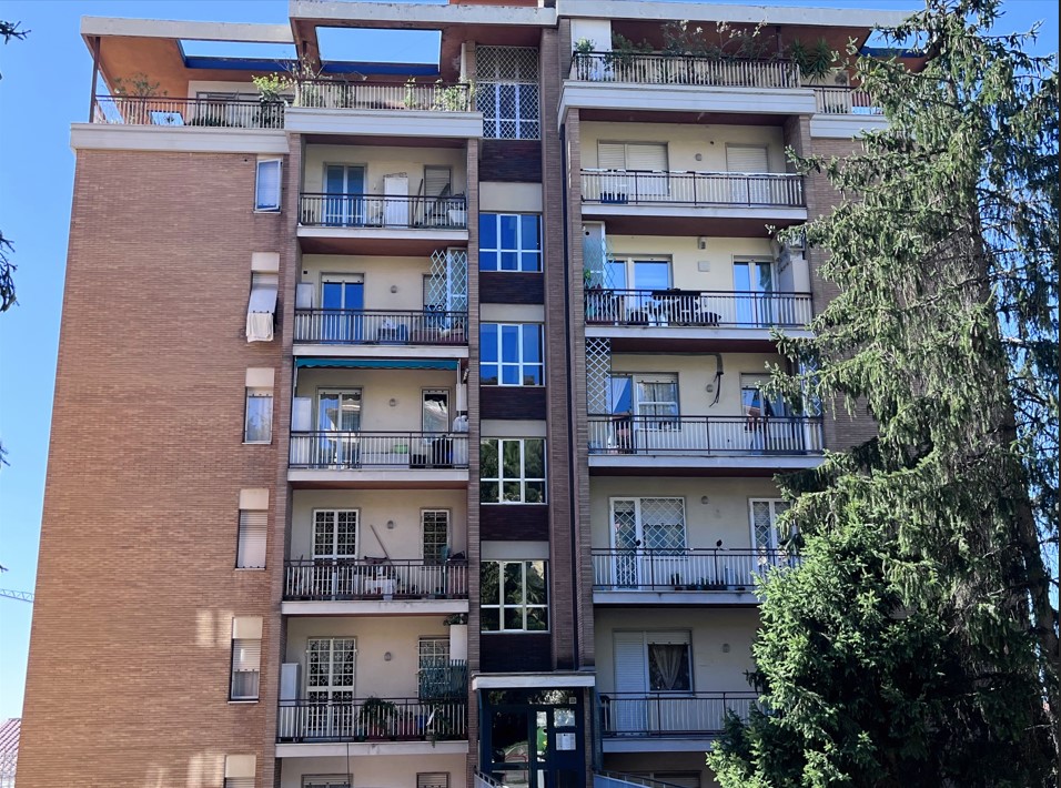 4 O PIÙ LOCALI VENDITA PERUGIA ZONA XX SETTEMBRE