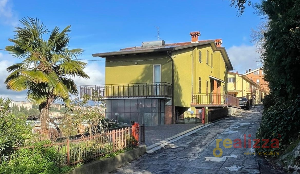 CASA INDIPENDENTE VENDITA PERUGIA PREPO