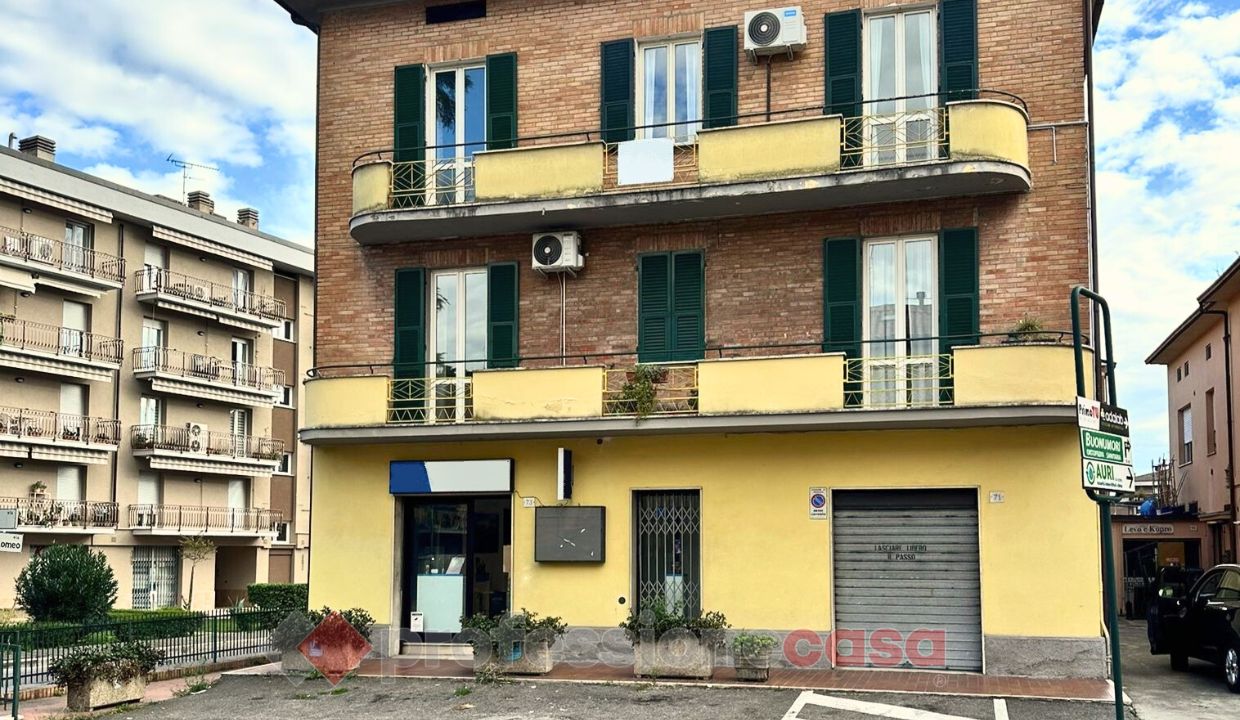 NEGOZIO VENDITA PERUGIA
