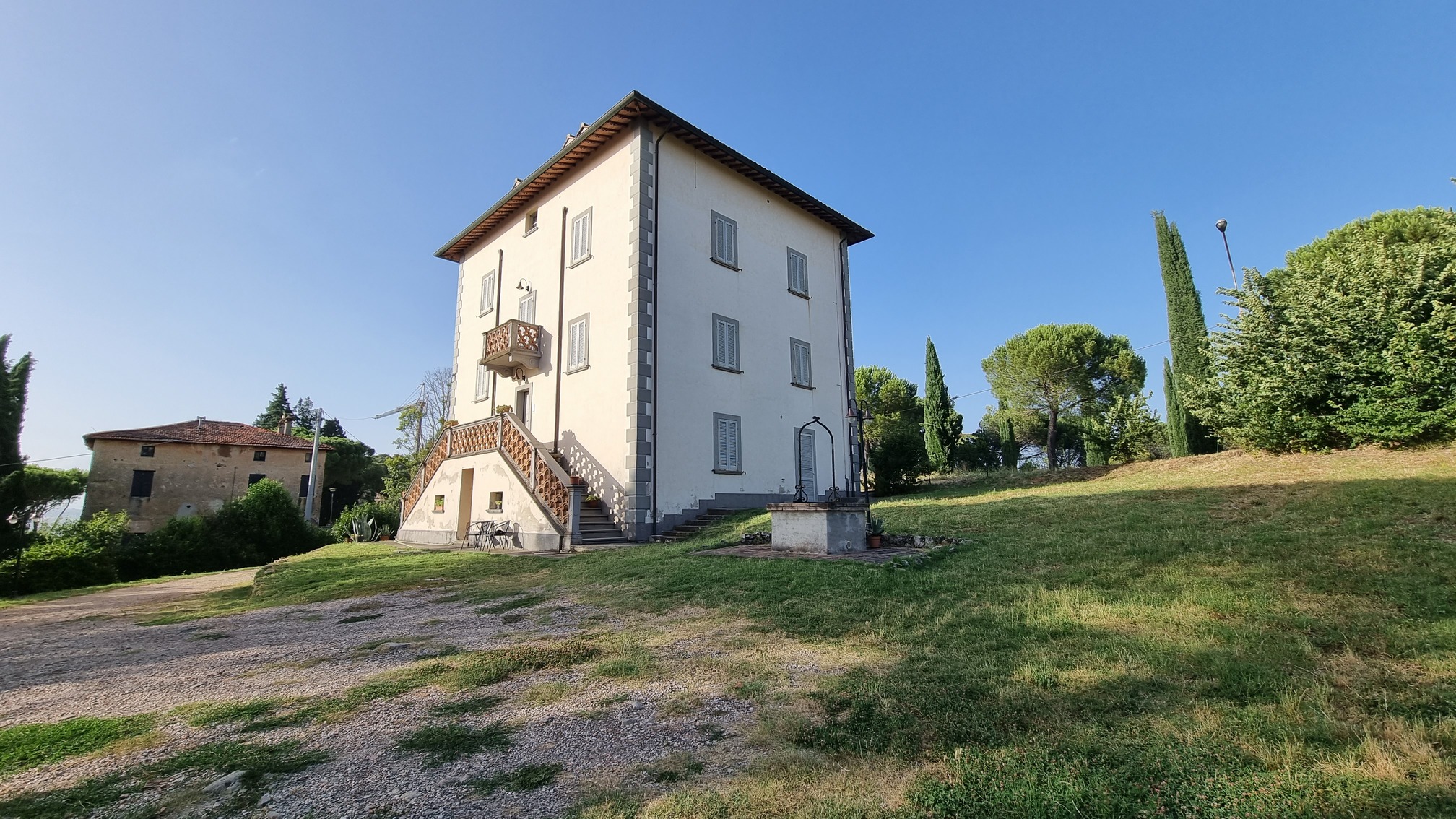 VILLA VENDITA COLLAZZONE COLLEPEPE