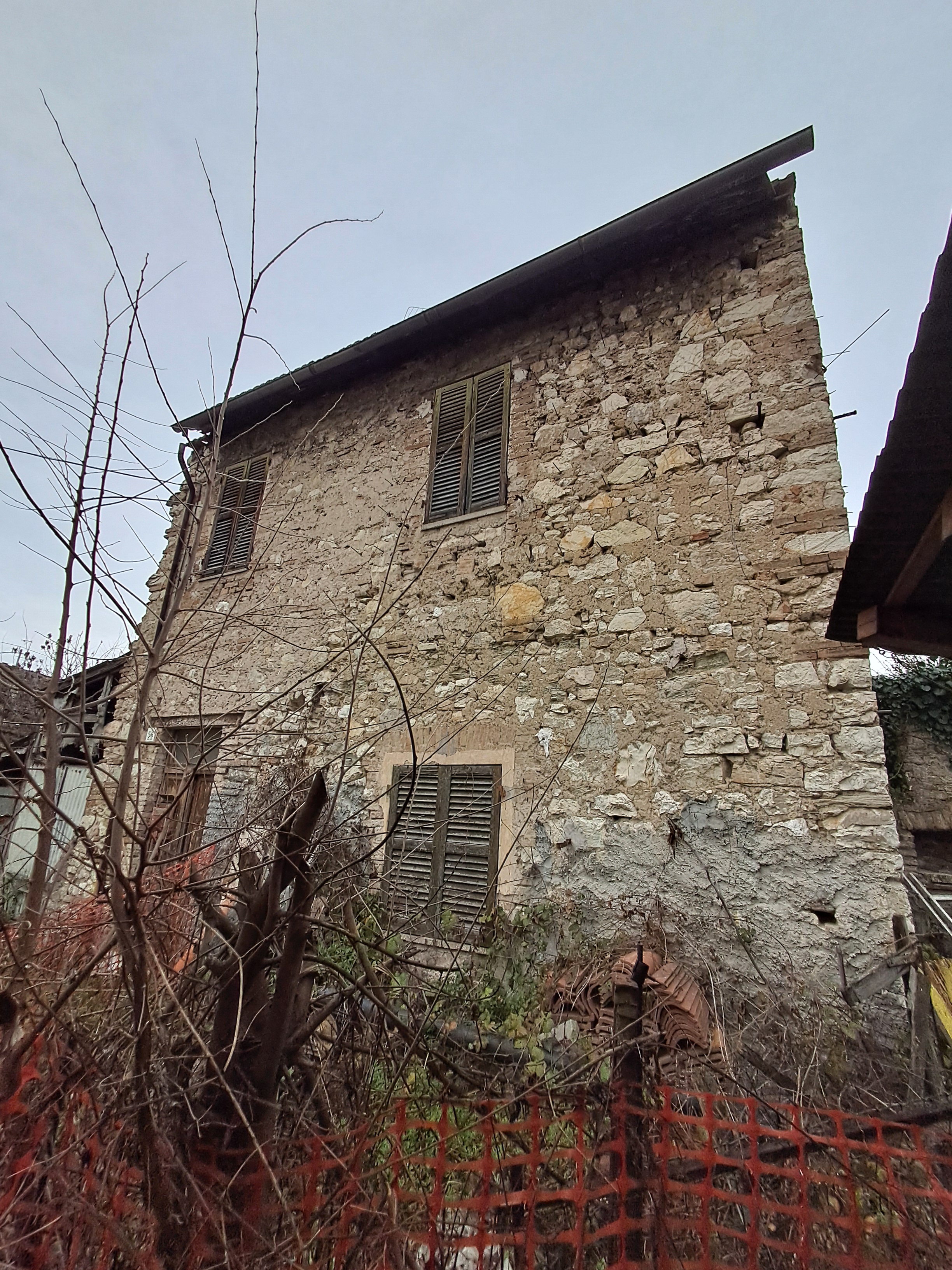 PORZIONE DI CASA VENDITA TERNI