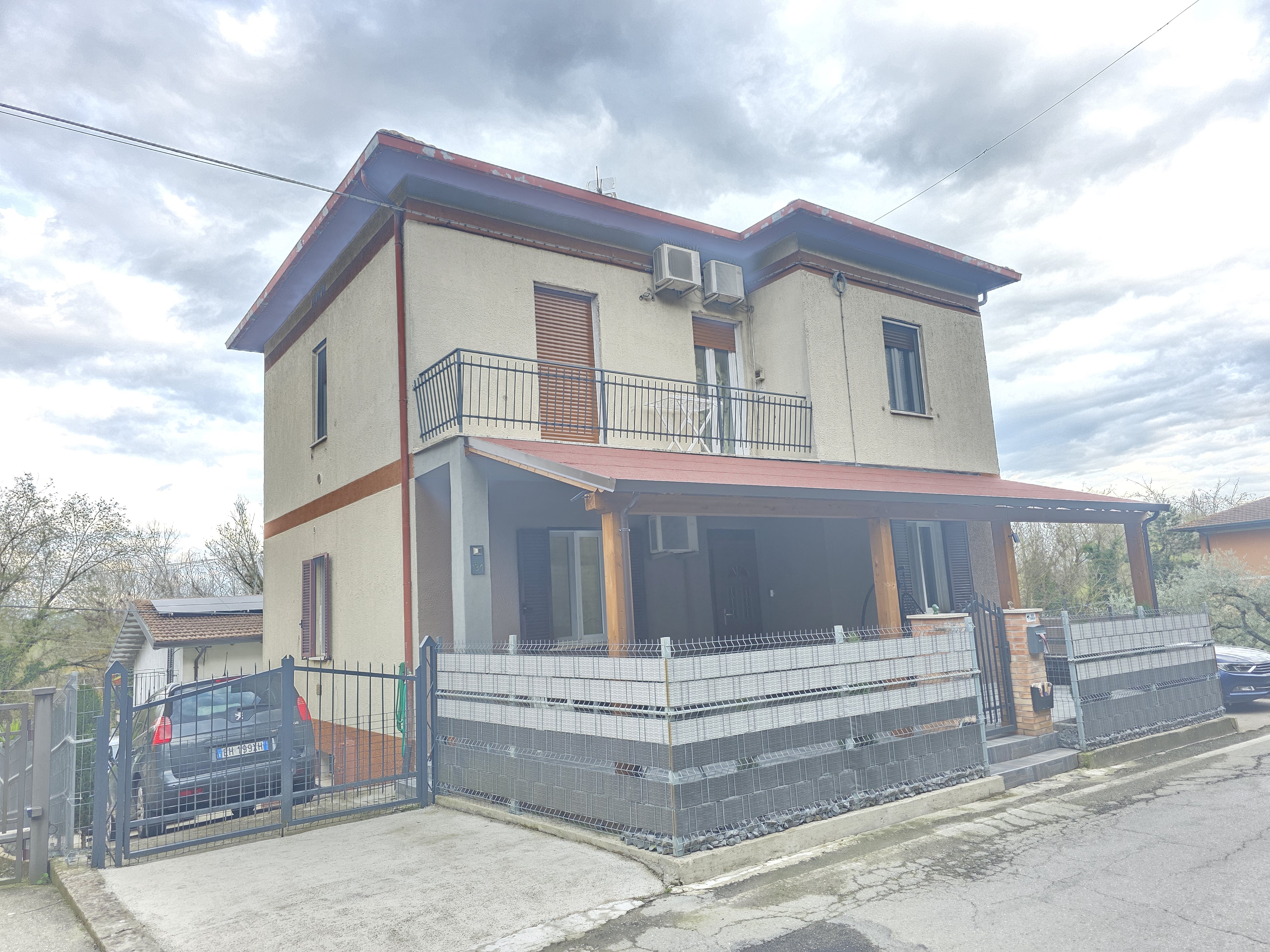 CASA INDIPENDENTE VENDITA PERUGIA PRETOLA