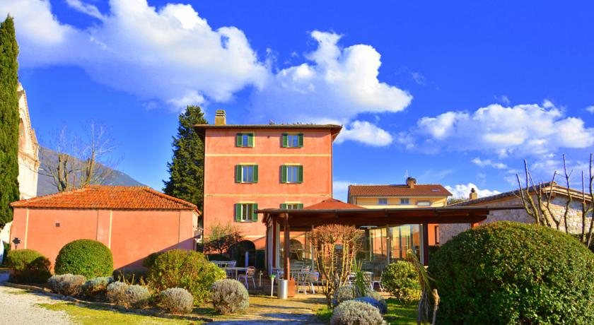 ATTIVITÀ RICETTIVA VENDITA ASSISI
