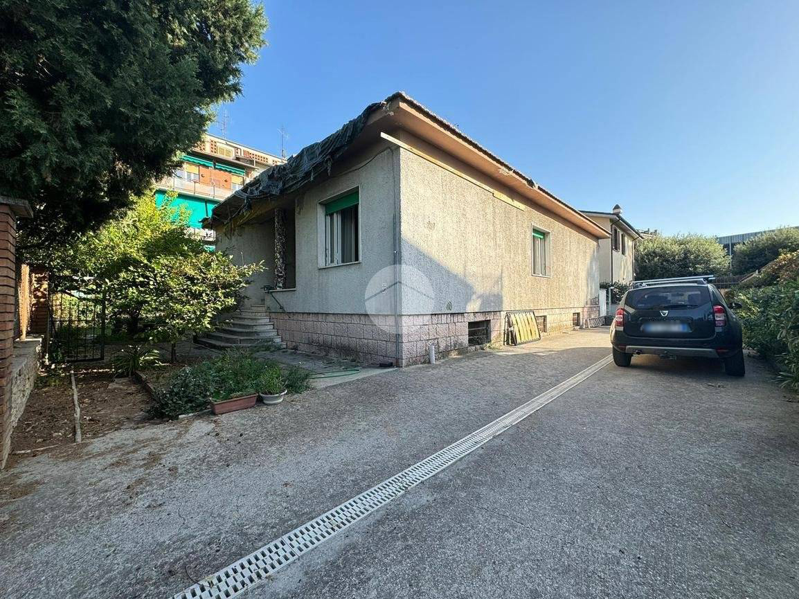 VILLA VENDITA TERNI 	CARDETO	