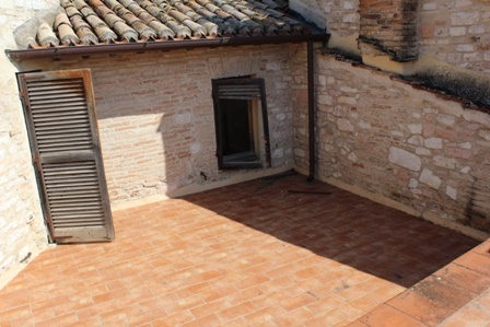 ATTICO VENDITA ASSISI CENTRO STORICO