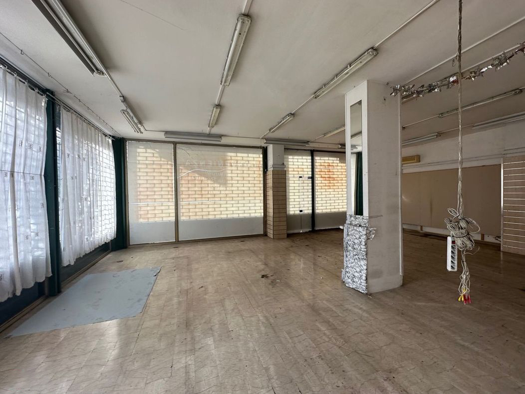 NEGOZIO VENDITA TERNI BATTISTI