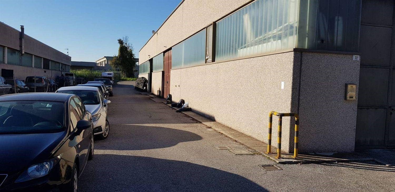 CAPANNONE VENDITA TERNI 	MARATTA	