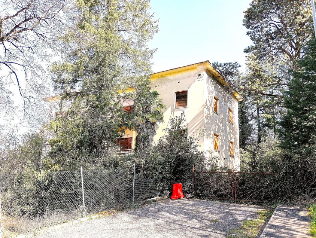 PALAZZO VENDITA PERUGIA CENTRO STORICO