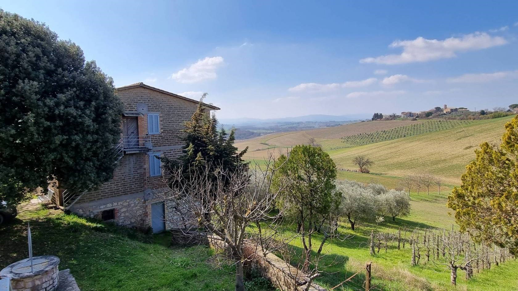 RUSTICO - CASALE VENDITA PERUGIA SAN FORTUNATO