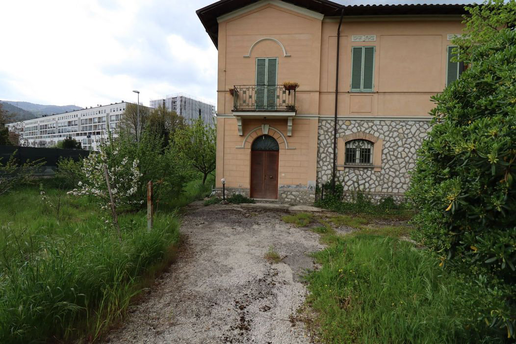 VILLA VENDITA TERNI CAMPOMICCIOLO