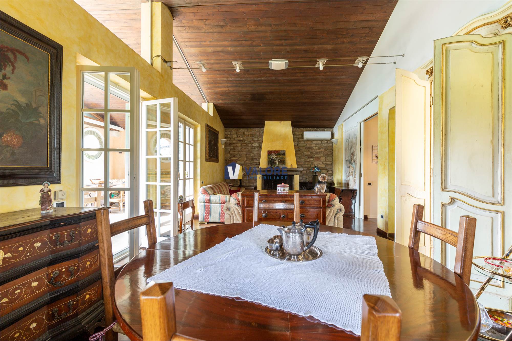 VILLA VENDITA CANNARA