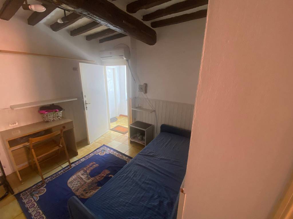 MONOLOCALE VENDITA PERUGIA CENTRO STORICO