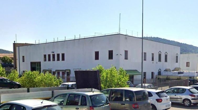 CAPANNONE AFFITTO CORCIANO ELLERA