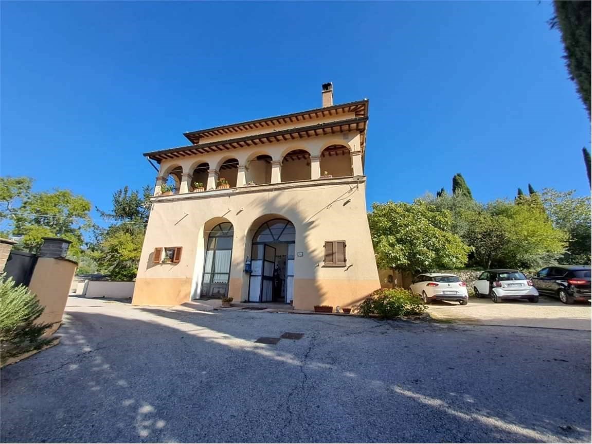 APPARTAMENTO VENDITA FOLIGNO