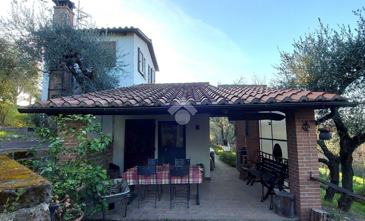 CASA INDIPENDENTE VENDITA MONTECASTRILLI CASTEL DELL'AQUILA