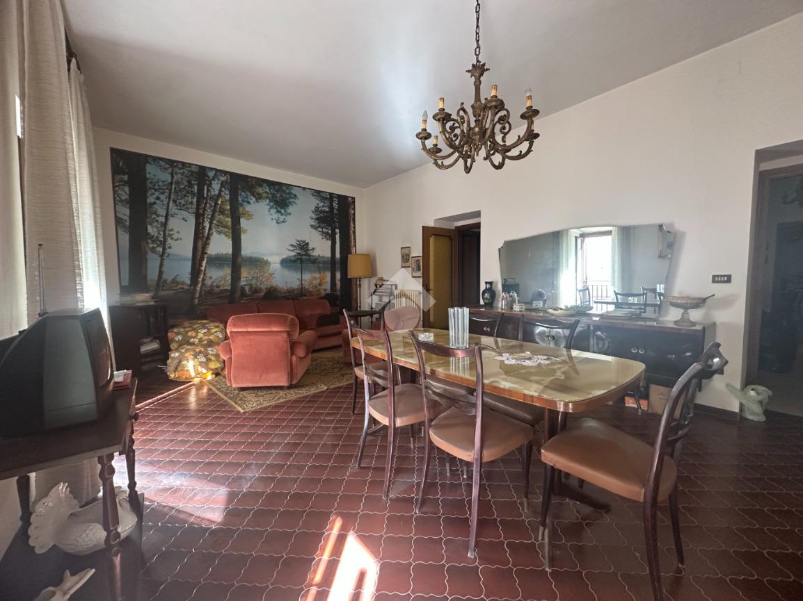 QUADRILOCALE VENDITA MONTECASTRILLI CASTEL DELL'AQUILA