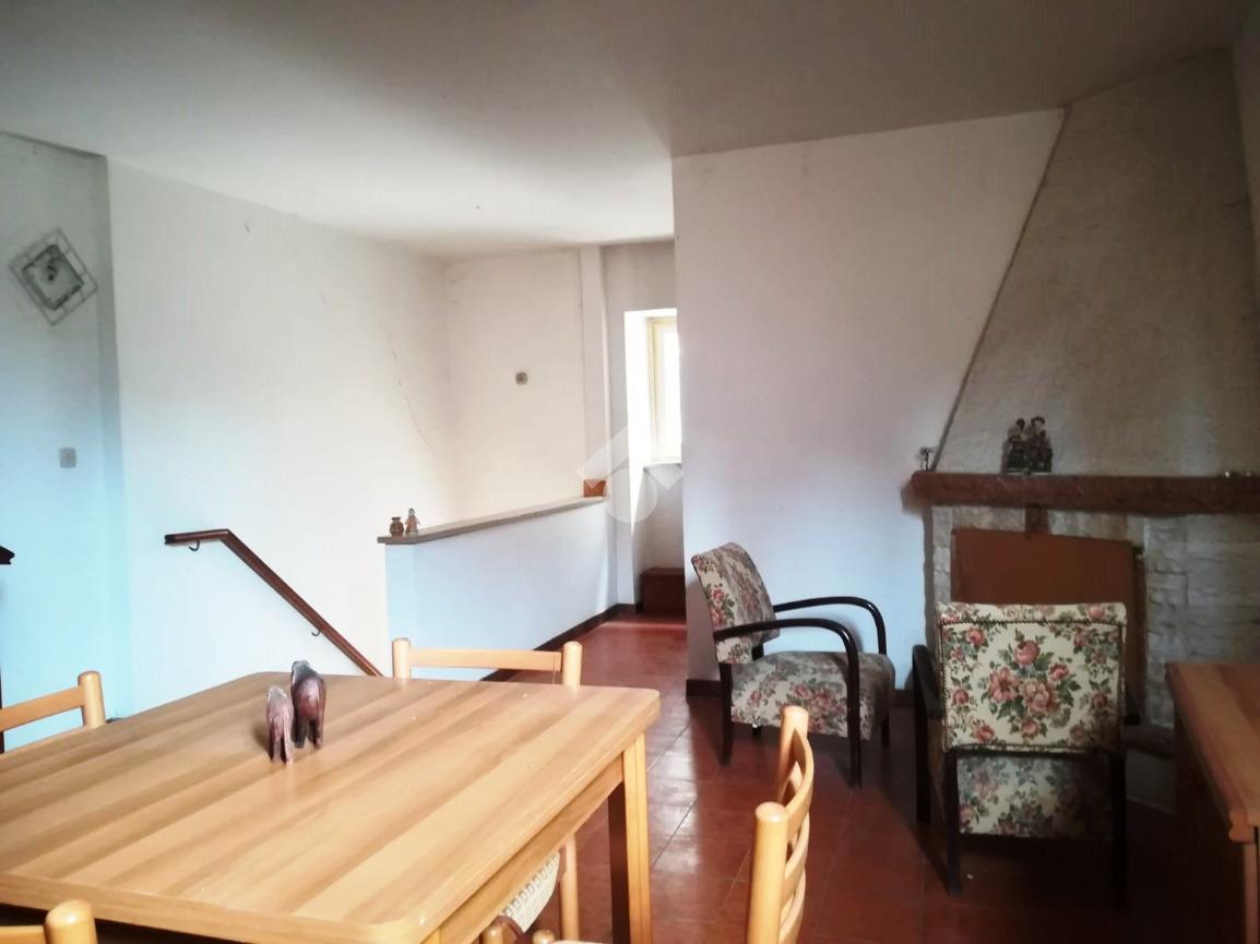 APPARTAMENTO VENDITA MONTECASTRILLI CASTELTODINO