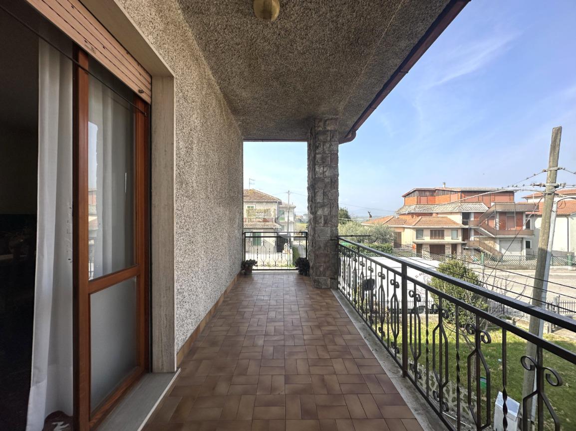 APPARTAMENTO VENDITA MONTECASTRILLI CASTELTODINO