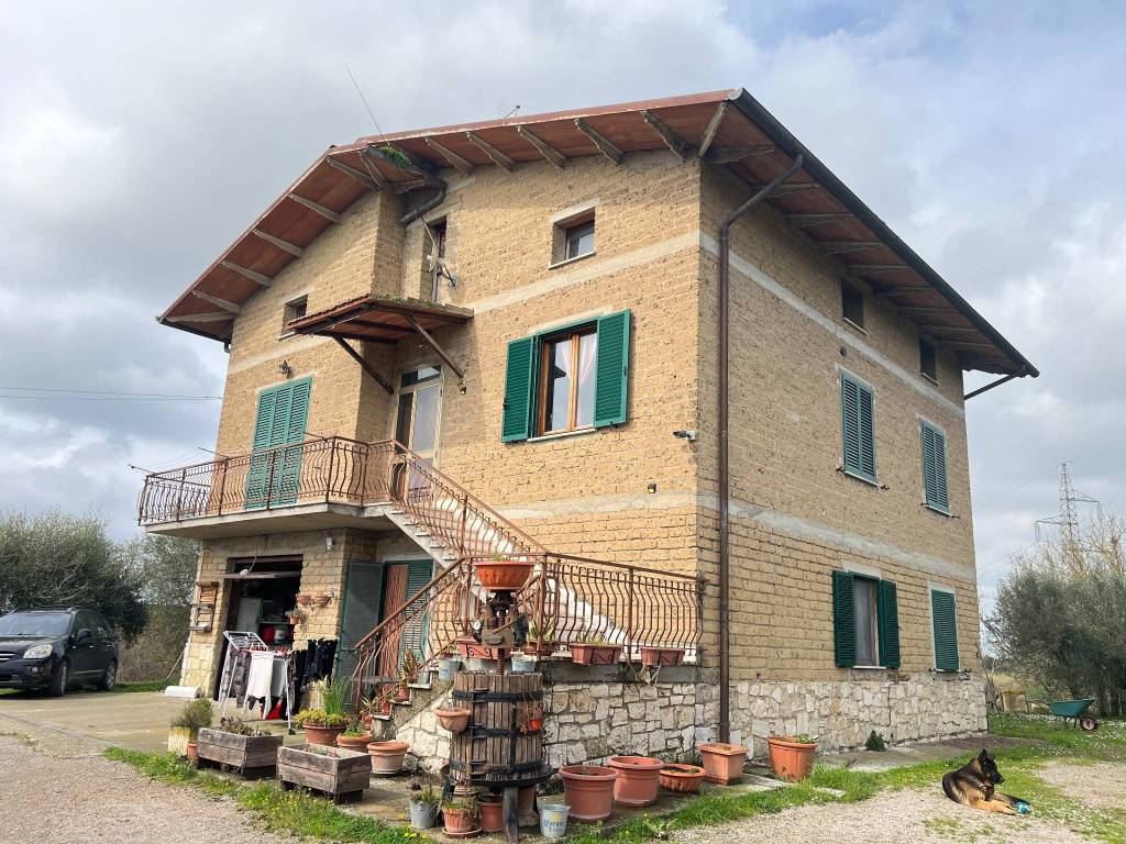 CASA INDIPENDENTE VENDITA CASTIGLIONE DEL LAGO
