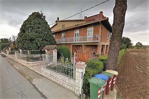 VILLA VENDITA DERUTA SANT'ANGELO DI CELLE