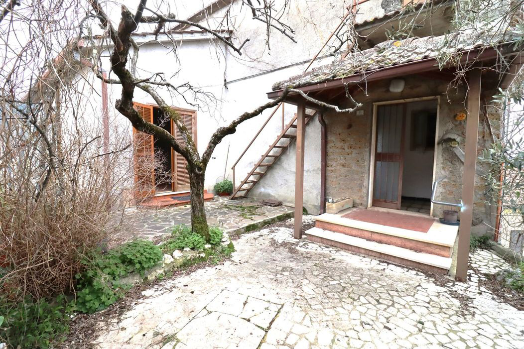 CASA INDIPENDENTE VENDITA STRONCONE