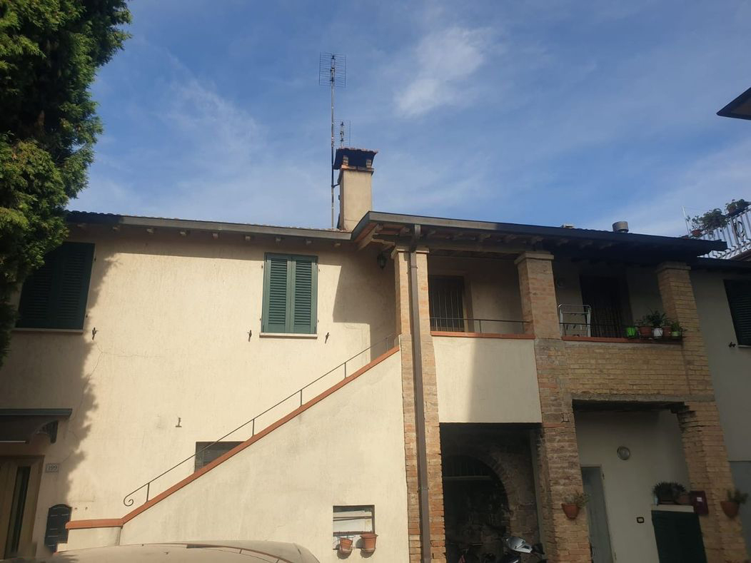 PORZIONE DI CASA VENDITA PERUGIA 	COLLESTRADA	