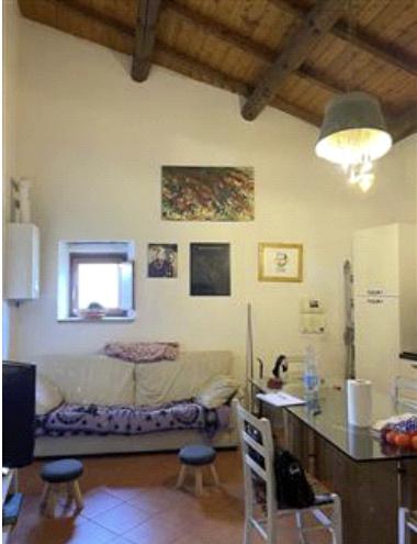 BILOCALE VENDITA TERNI COLLESCIPOLI