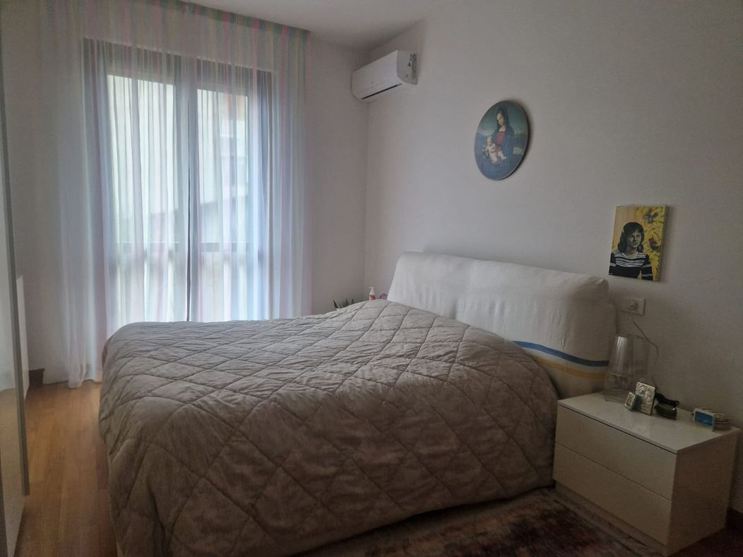 VILLA A SCHIERA VENDITA PERUGIA COLLESTRADA