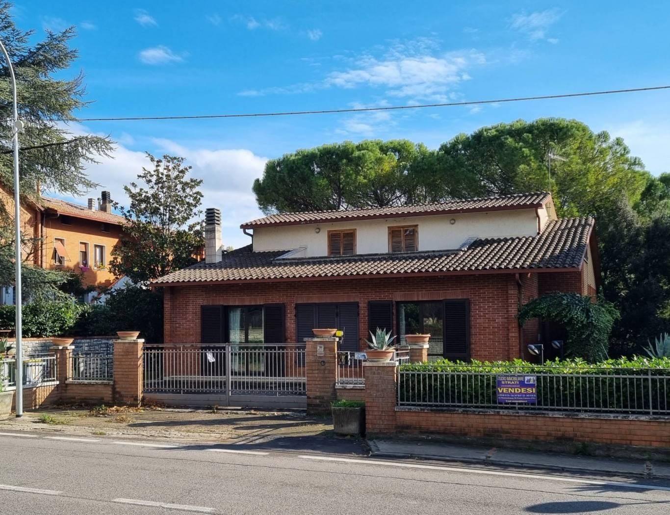 VILLA VENDITA PERUGIA COLOMBELLA