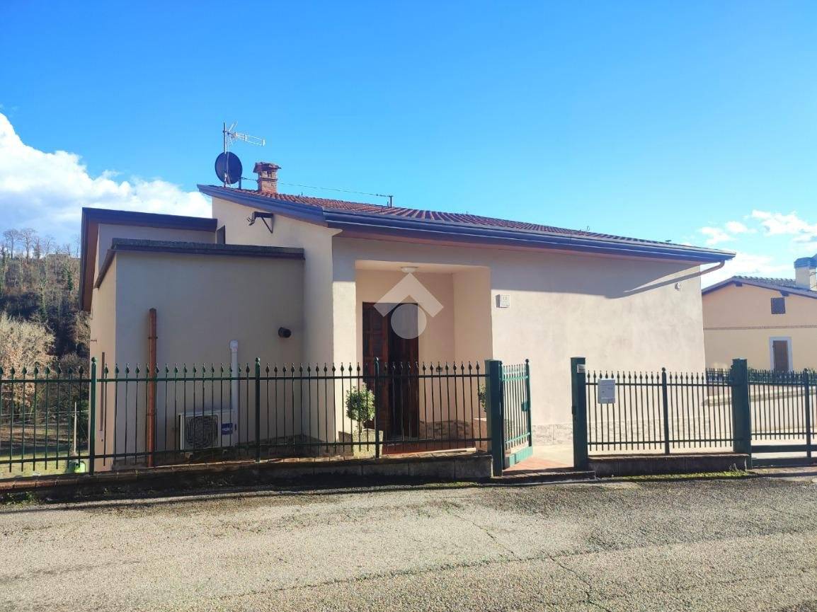 CASA INDIPENDENTE VENDITA PERUGIA COLOMBELLA