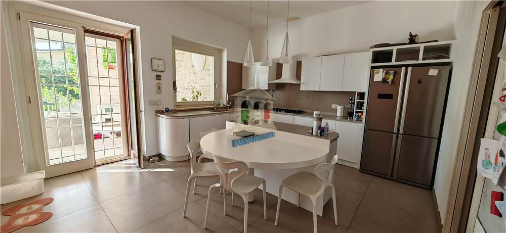 VILLA VENDITA CORCIANO