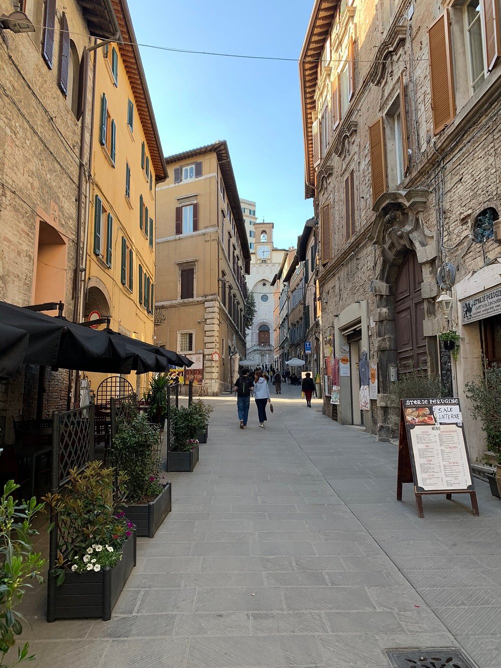 NEGOZIO VENDITA PERUGIA CENTRO STORICO