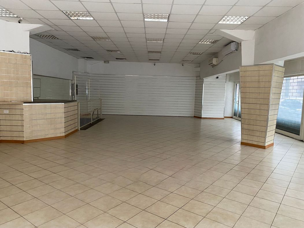 NEGOZIO VENDITA TERNI CENTRO STORICO
