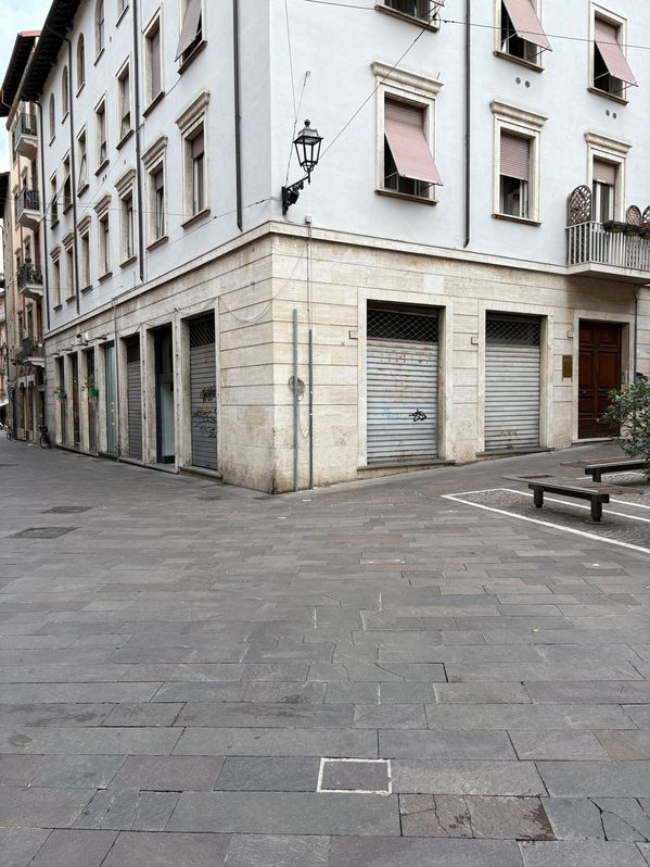 NEGOZIO VENDITA TERNI CENTRO STORICO