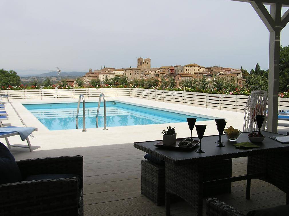 VILLA VENDITA DERUTA