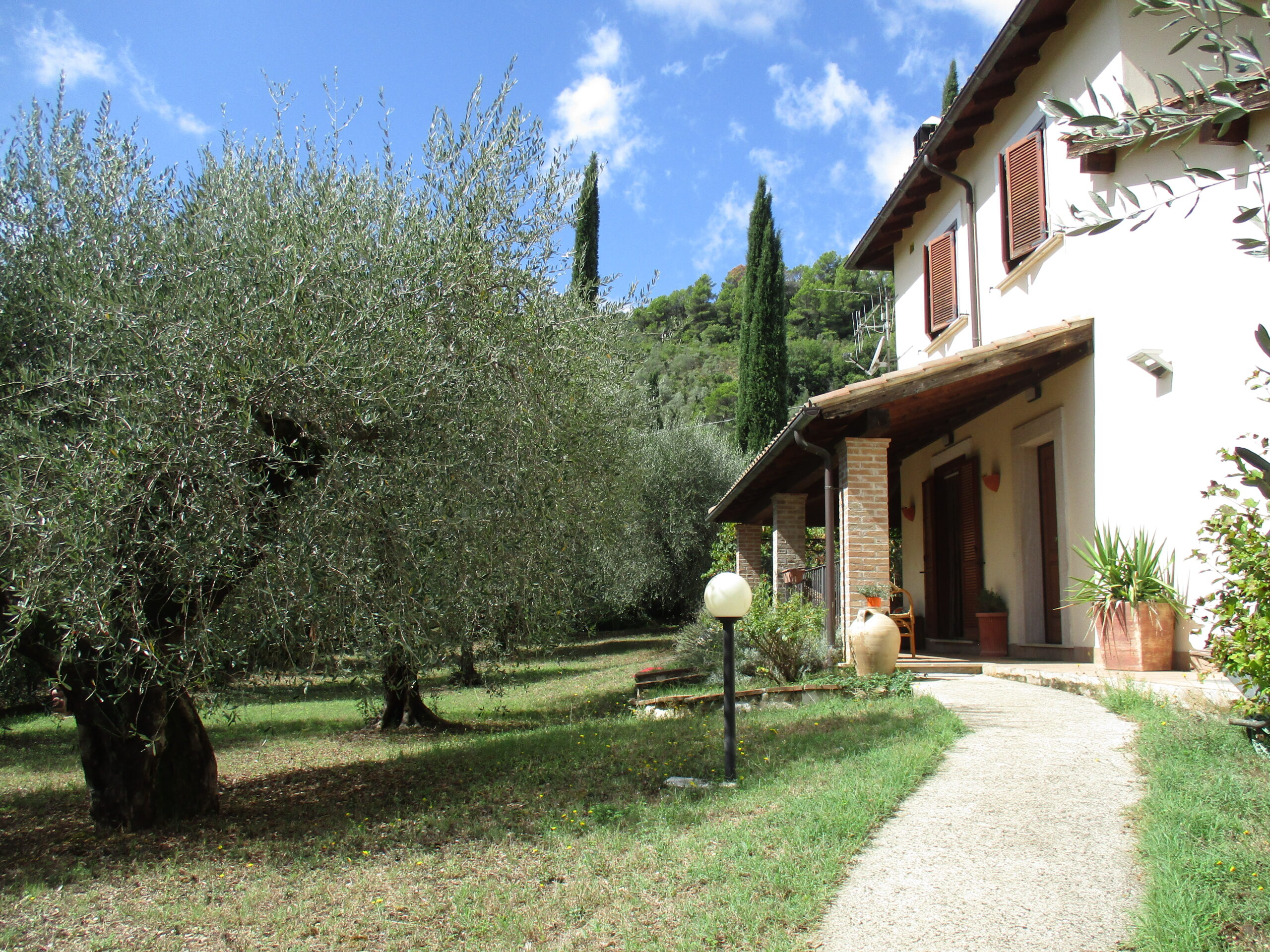 VILLA VENDITA FERENTILLO