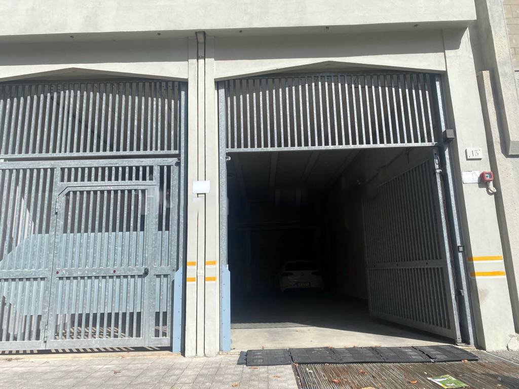 BOX - GARAGE VENDITA PERUGIA ZONA FILOSOFI