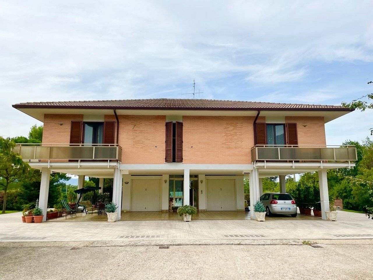 VILLA VENDITA TERNI BORGO RIVO