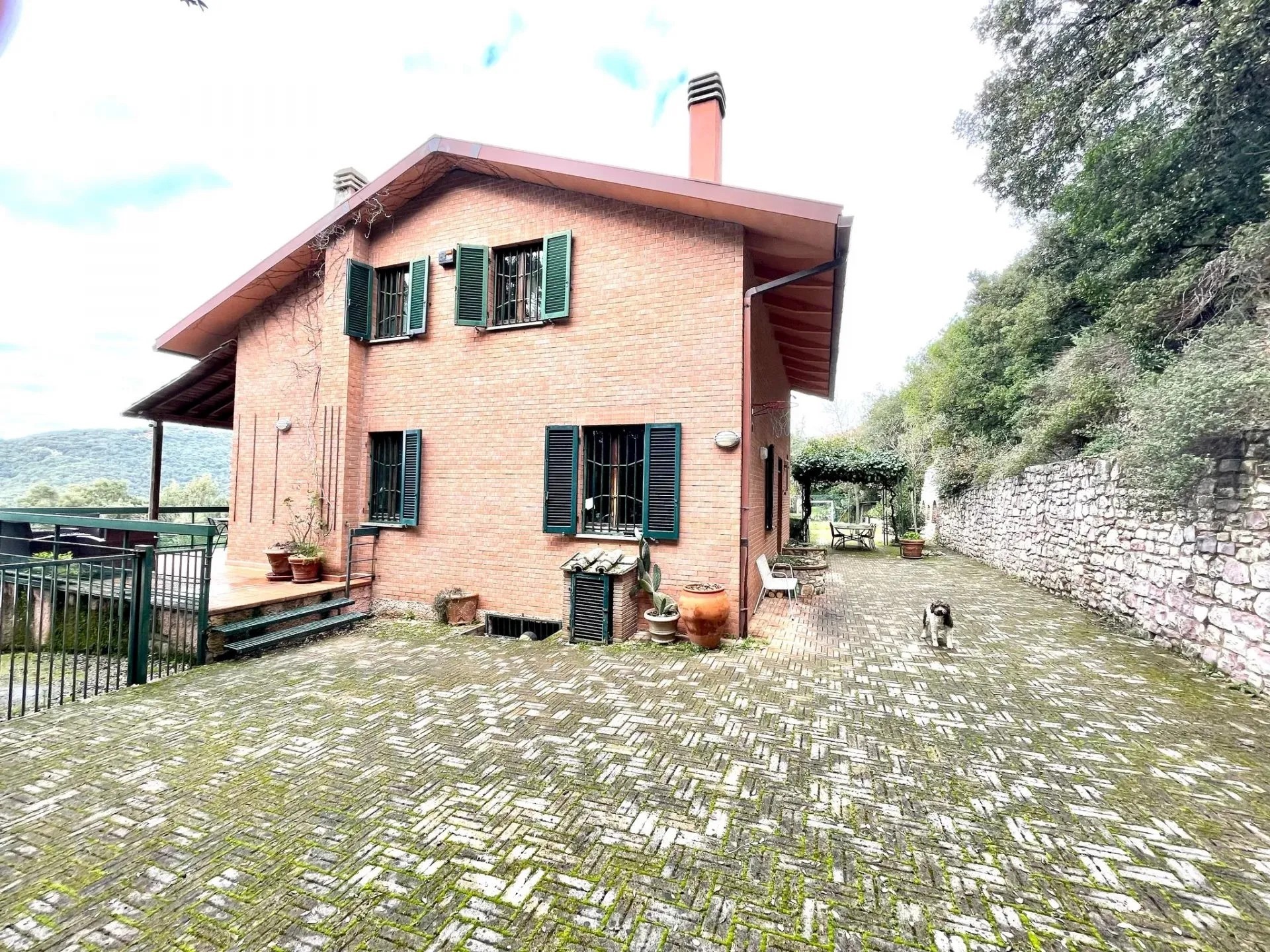 VILLA VENDITA PERUGIA CITTA' DELLA DOMENICA