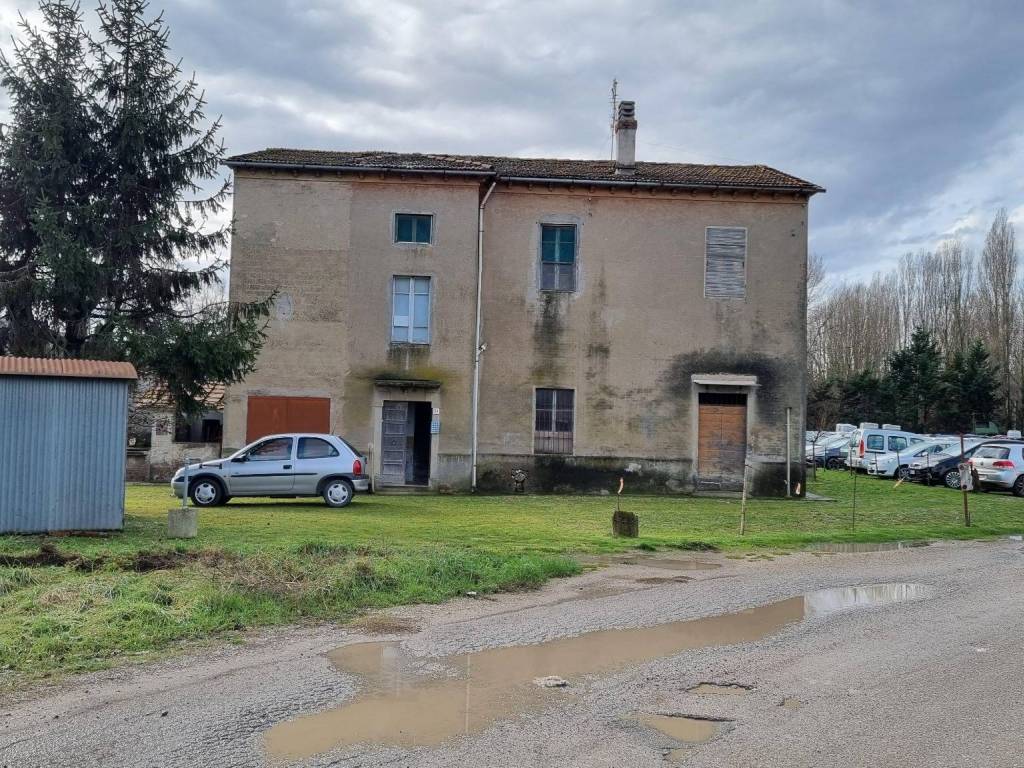 CASA INDIPENDENTE VENDITA PERUGIA VILLA PITIGNANO