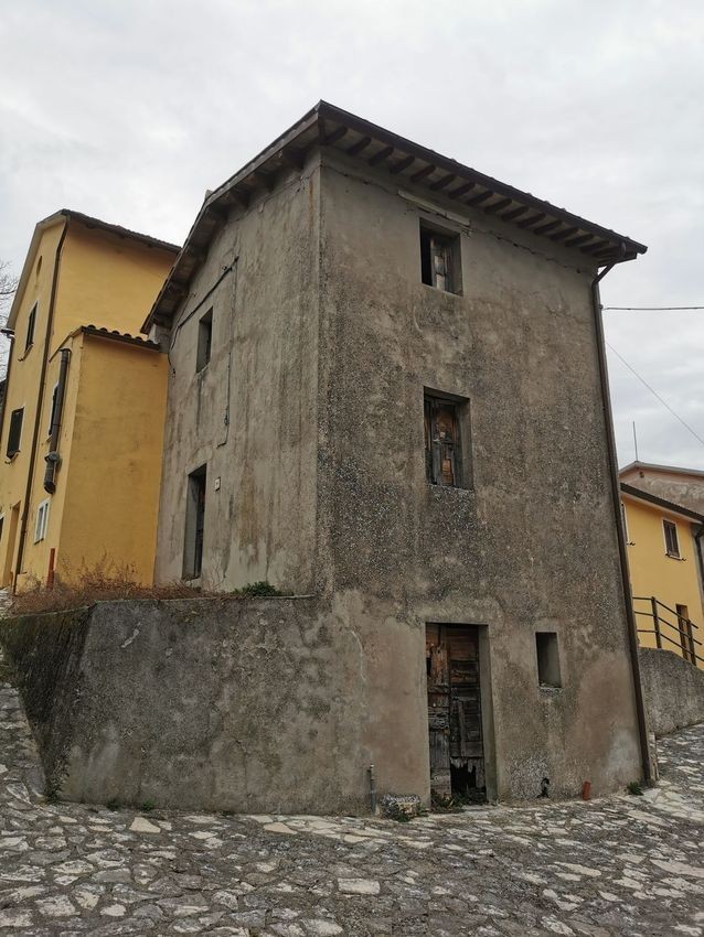 CASA INDIPENDENTE VENDITA TERNI VALSERRA