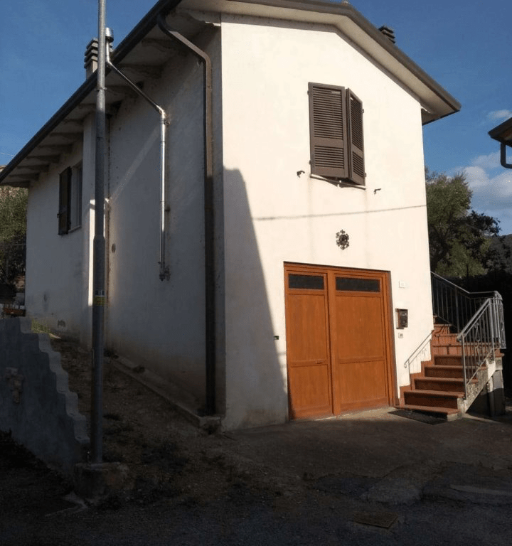 VILLA VENDITA PERUGIA LAGO TRASIMENO