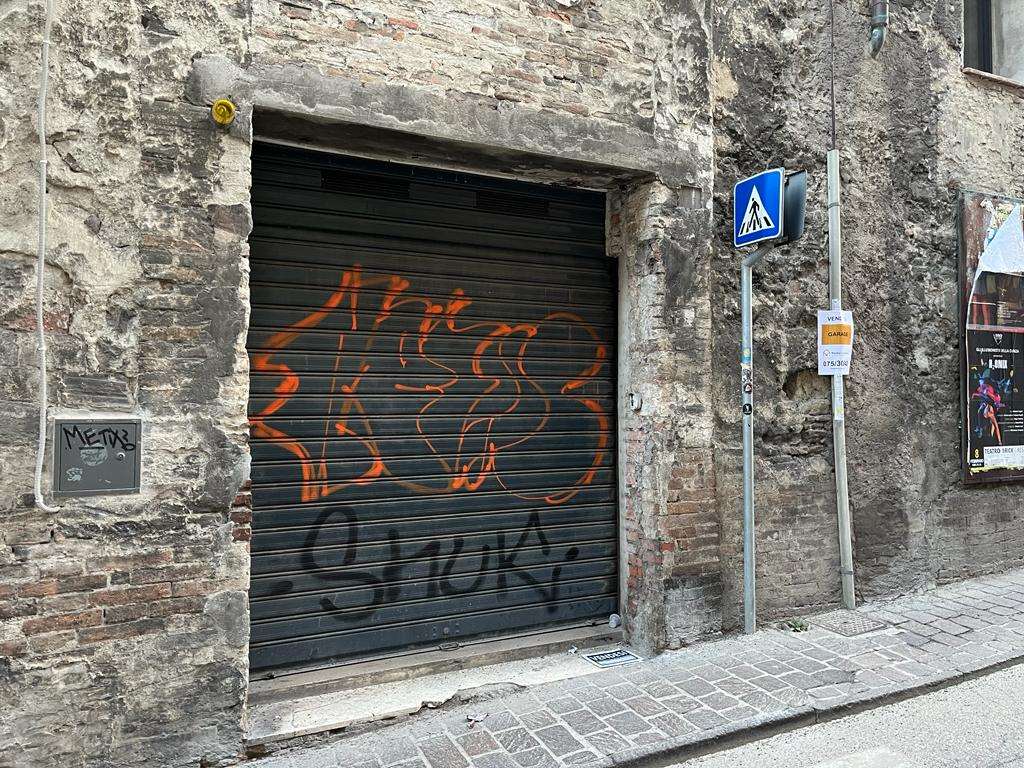 BOX - GARAGE VENDITA PERUGIA
