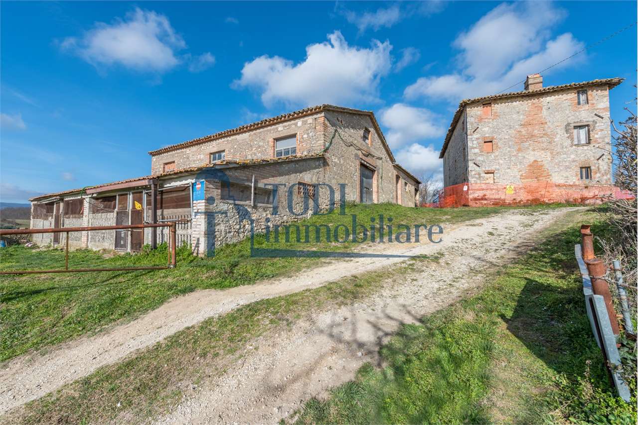 RUSTICO - CASALE VENDITA TODI