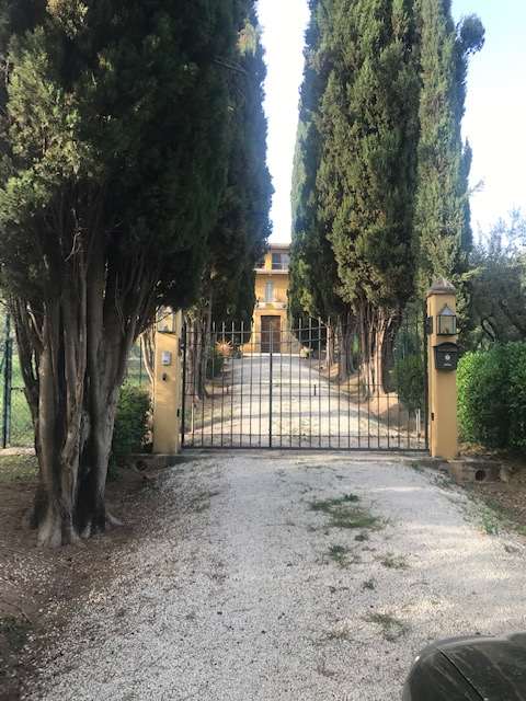 VILLA VENDITA FOLIGNO