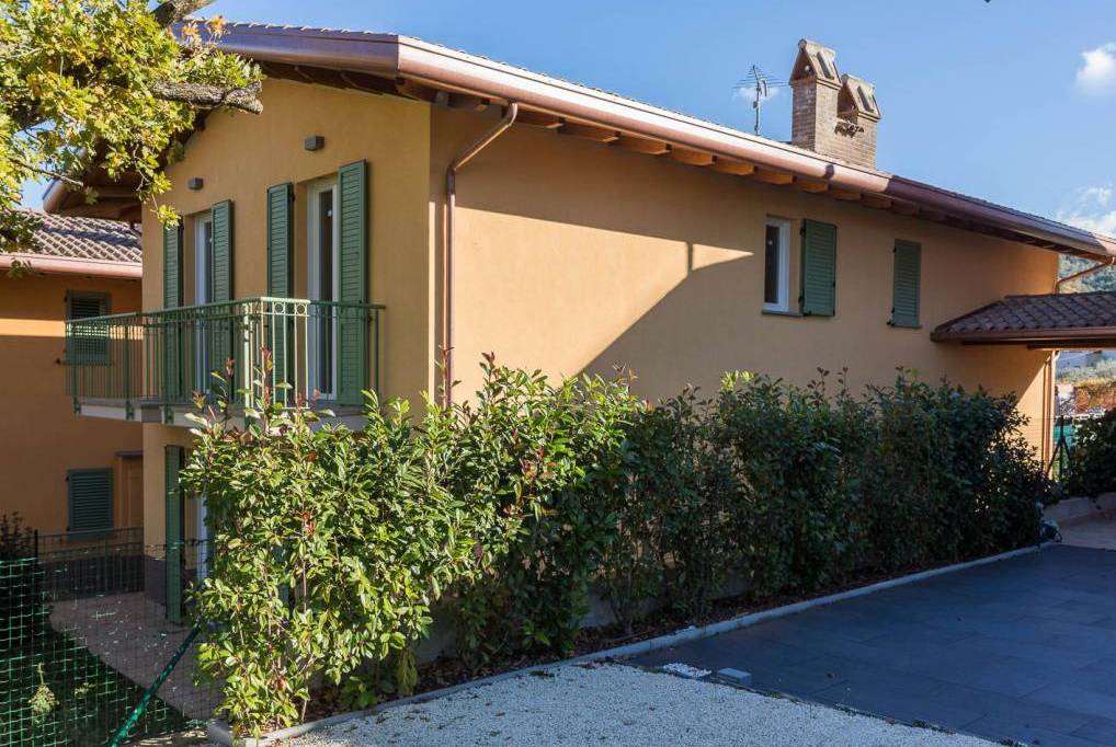 VILLA BIFAMILIARE VENDITA TORGIANO